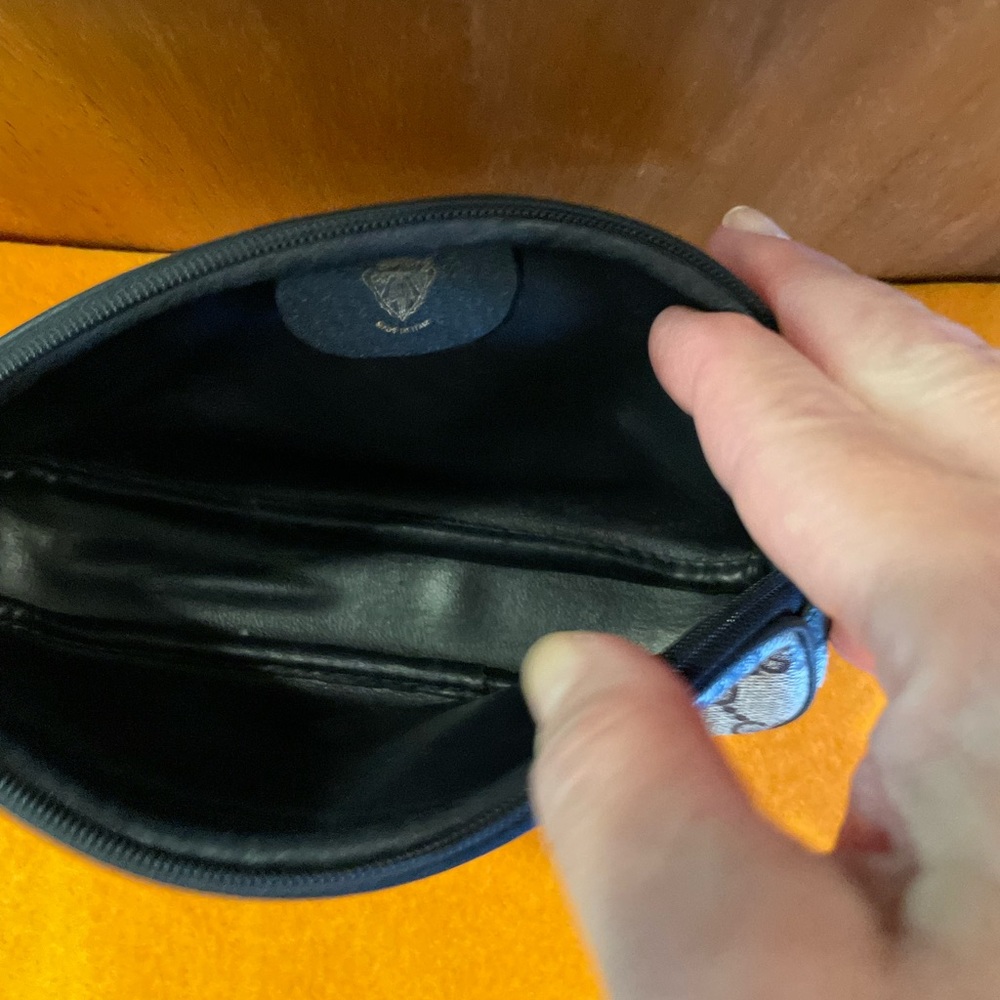 Authentic Gucci navy blue and gray cosmetic bag - Picture 6 of 7